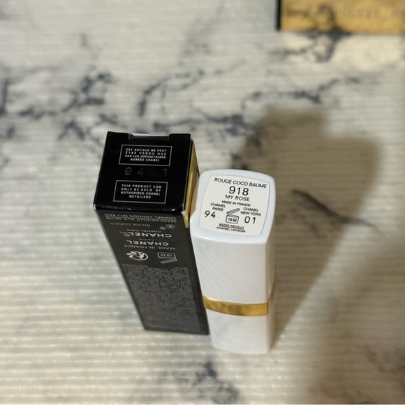 CHANEL Rouge Coco Baume #918 My Rose (Tinted Lip Balm) - Picture 8 of 9